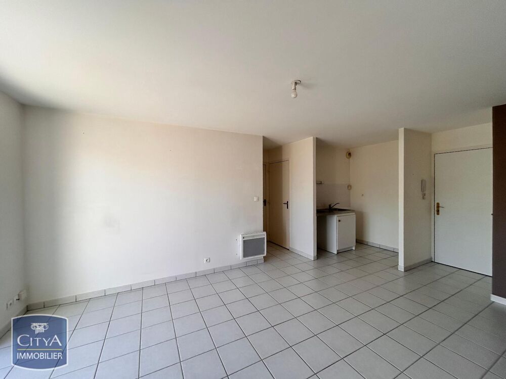location Appartement - 2 pièce(s) - 39 m² Le Bourgneuf-la-Forêt (53410)