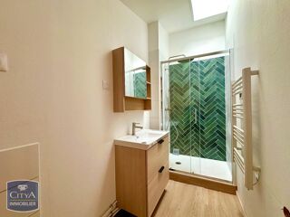  Appartement à louer 3 pièces 50 m²