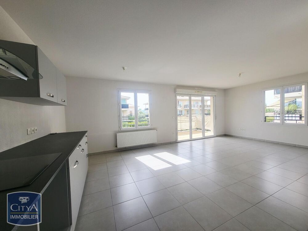 À LOUER : Appartement récent T3 situé à Le Muy, dans le ....