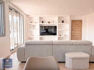  Appartement à louer 4 pièces 84 m²