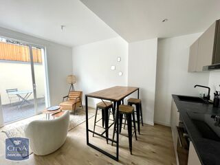  Appartement à louer 1 pièce 25 m²