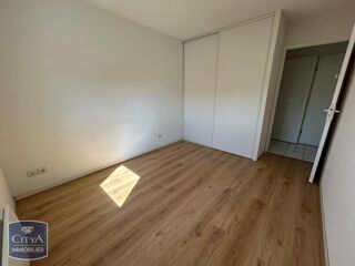  Appartement à louer 2 pièces 55 m²