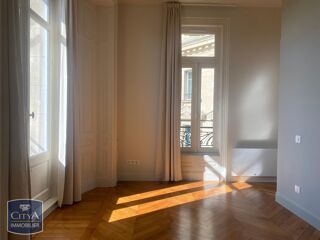  Appartement à louer 3 pièces 55 m²