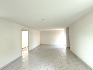  Appartement à louer 4 pièces 75 m²