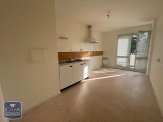  Appartement à louer 4 pièces 87 m²