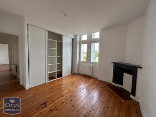  Appartement à louer 3 pièces 85 m²