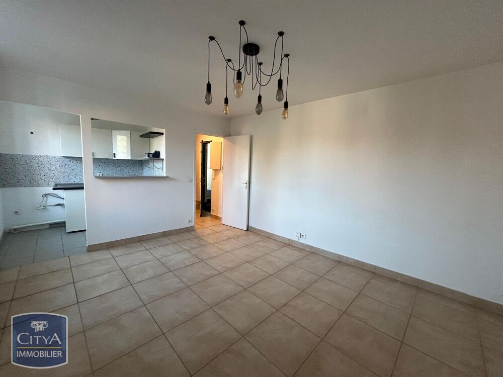 location Appartement - 3 pièce(s) - 40 m² Villenoy (77124)