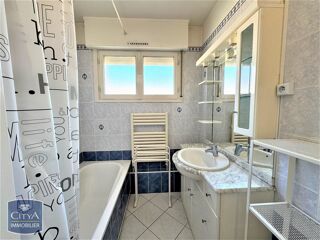  Maison à louer 3 pièces 81 m²