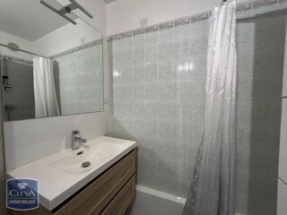  Appartement à louer 1 pièce 28 m²