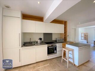  Appartement à louer 3 pièces 81 m²