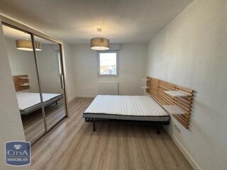  Appartement à louer 2 pièces 45 m²