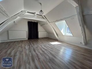  Appartement à louer 3 pièces 83 m²