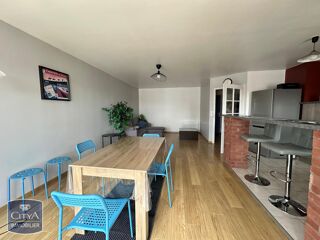  Appartement à louer 3 pièces 73 m²