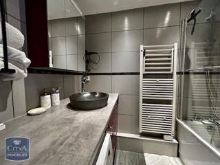  Appartement à louer 3 pièces 70 m²