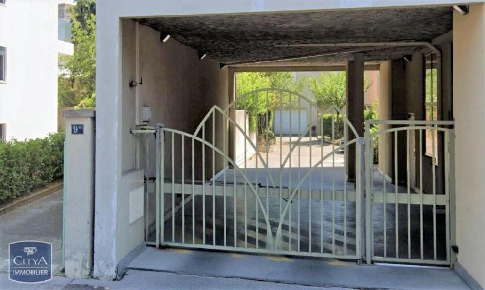 location Parking / Garage Lyon 4
