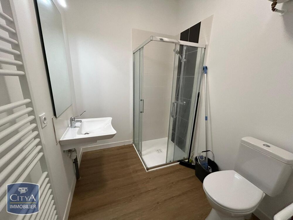 location Appartement - 1 pièce(s) - 26 m² Changé (53810)