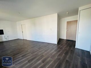  Appartement à louer 3 pièces 69 m²