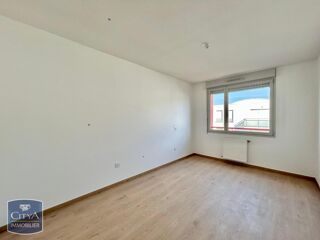  Appartement à louer 3 pièces 73 m²