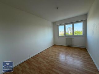  Appartement à louer 3 pièces 73 m²