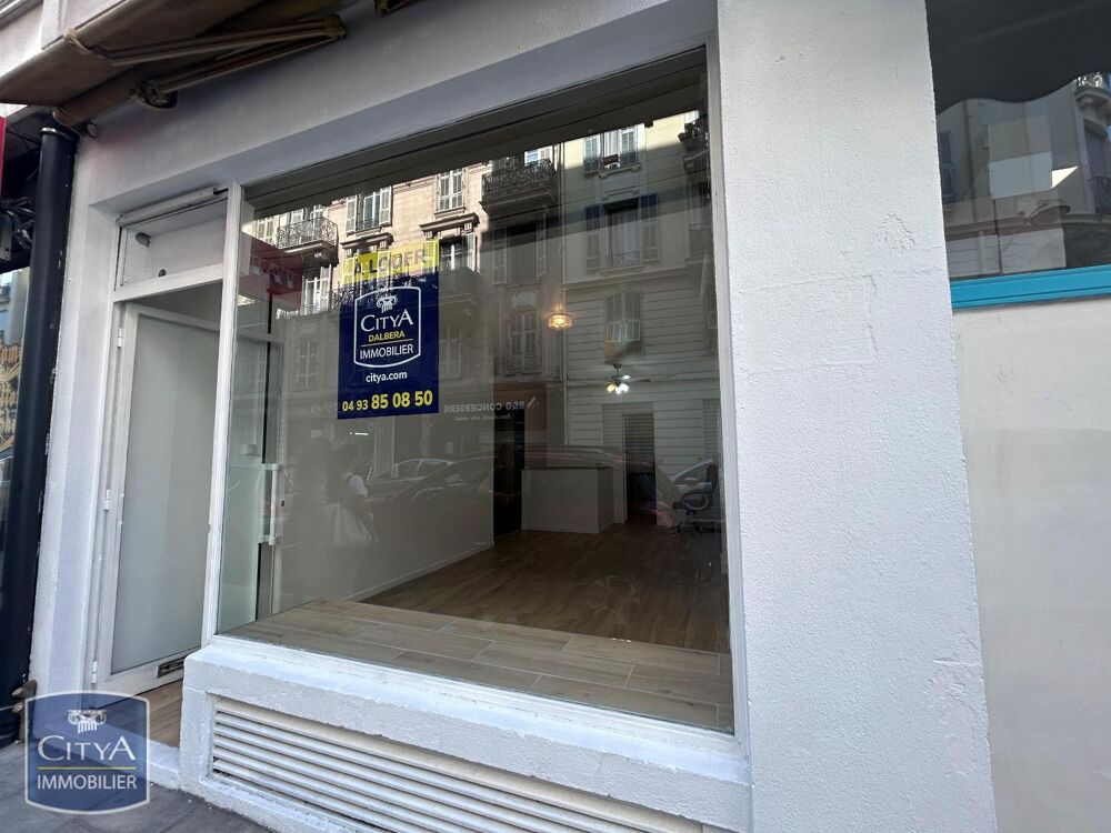   Location / Local Commercial - 33 m² 