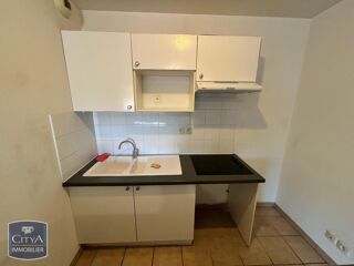  Appartement à louer 3 pièces 65 m²
