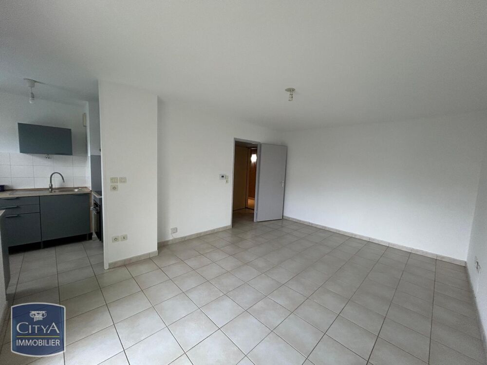 location Appartement - 2 pièce(s) - 46 m² Grand-Charmont (25200)