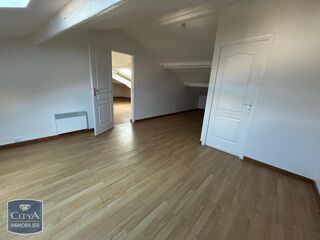  Appartement à louer 2 pièces 42 m²