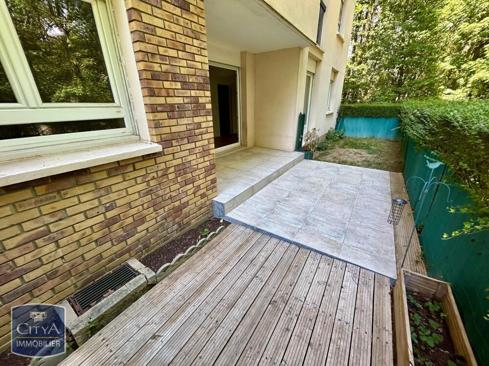 À LOUER : Appartement T5 situé à Maurepas, dans le dépar....