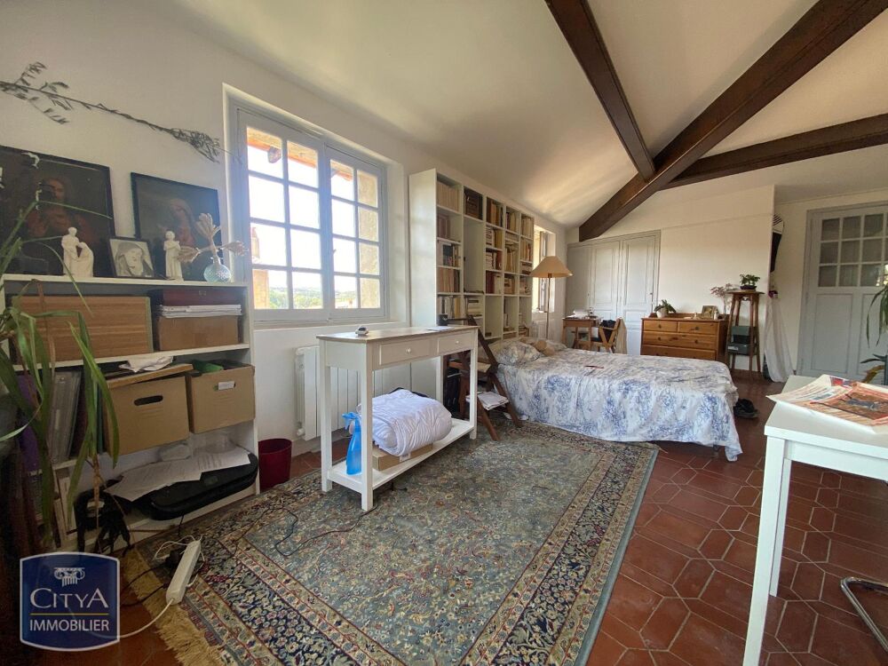 À LOUER : Découvrez ce charmant appartement T1 climatisé....