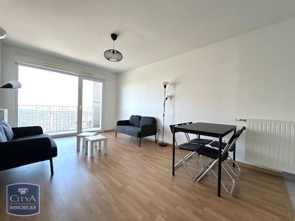 A LOUER - APPARTEMENT T3 MEUBLE AVEC BALCON - NANTES EUR....