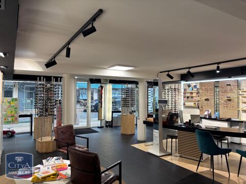 Situ&eacute; en plein c�ur du centre-ville de Pornichet, ce ... 2304 44380 Pornichet