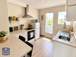  Appartement à louer 4 pièces 66 m²