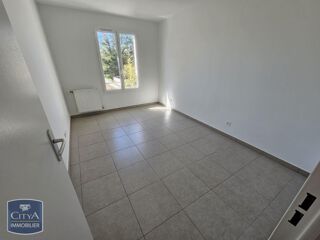  Appartement à louer 3 pièces 56 m²