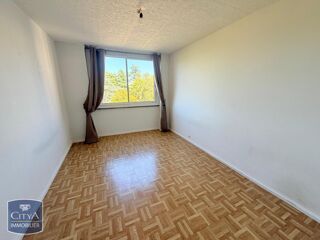  Appartement à louer 3 pièces 72 m²