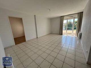  Appartement à louer 2 pièces 55 m²