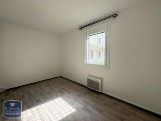  Appartement à louer 2 pièces 65 m²