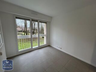 location Appartement - 1 pièce(s) - 15 m² Évry (91000)