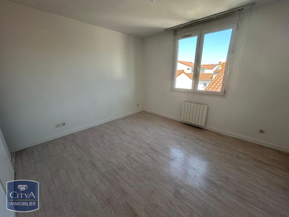 location Appartement - 3 pièce(s) - 78 m² Clermont-Ferrand (63000)