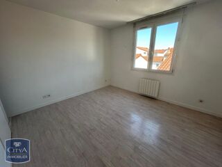  Appartement à louer 3 pièces 78 m²