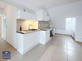  Appartement à louer 4 pièces 80 m²