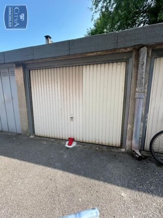  Parking / Garage � louer 