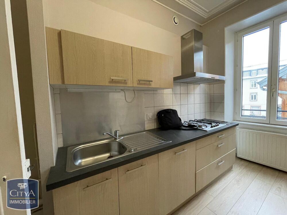 À LOUER : Appartement rénové T4 situé à Belfort, dans le....