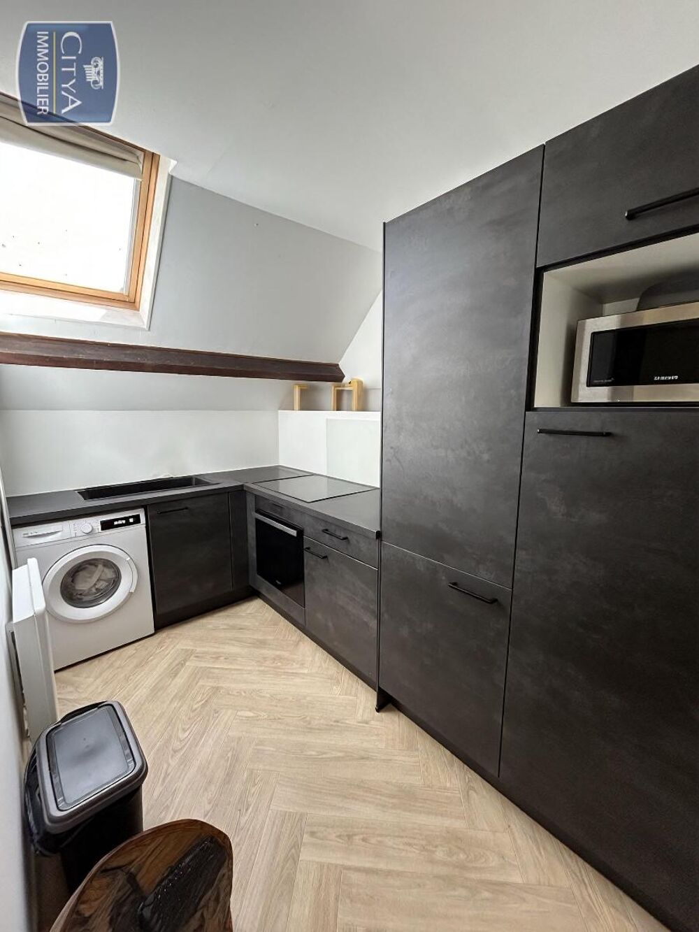 À LOUER : Appartement T1 situé à Beauvais, dans un quart....