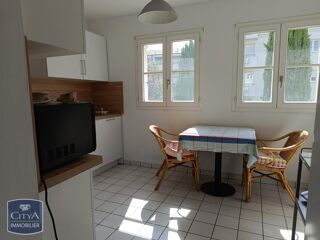  Appartement à louer 3 pièces 81 m²