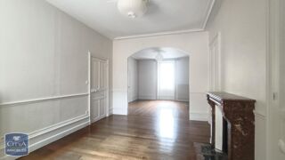  Maison à louer 6 pièces 142 m²
