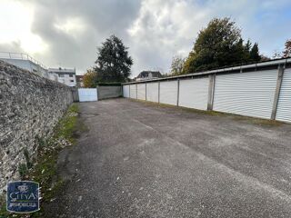  Parking / Garage � louer 