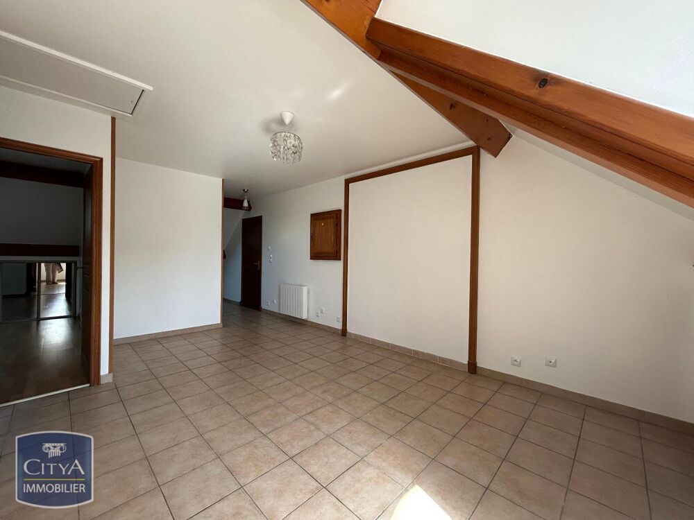 À LOUER : Appartement T2 moderne à Égly, situé au premie....