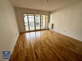  Appartement � louer 4 pi�ces 79 m�