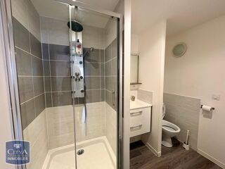  Appartement à louer 1 pièce 33 m²