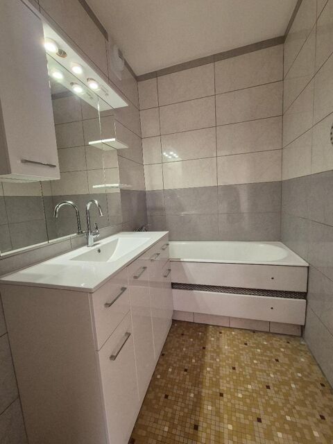  Appartement � louer 4 pi�ces 86 m�